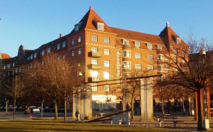Hus-forside-300-186